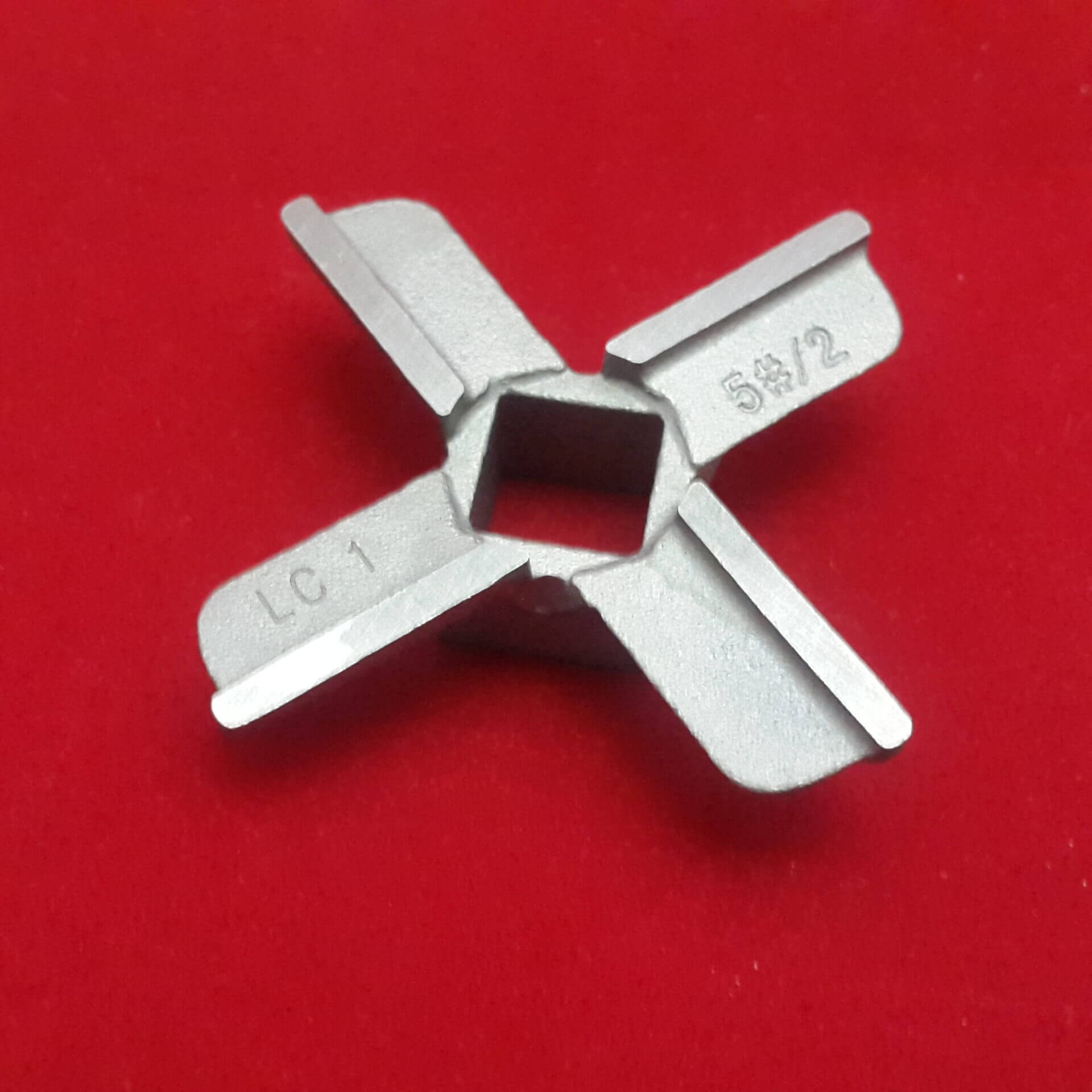 нож мясорубка Redmond RMG-1233